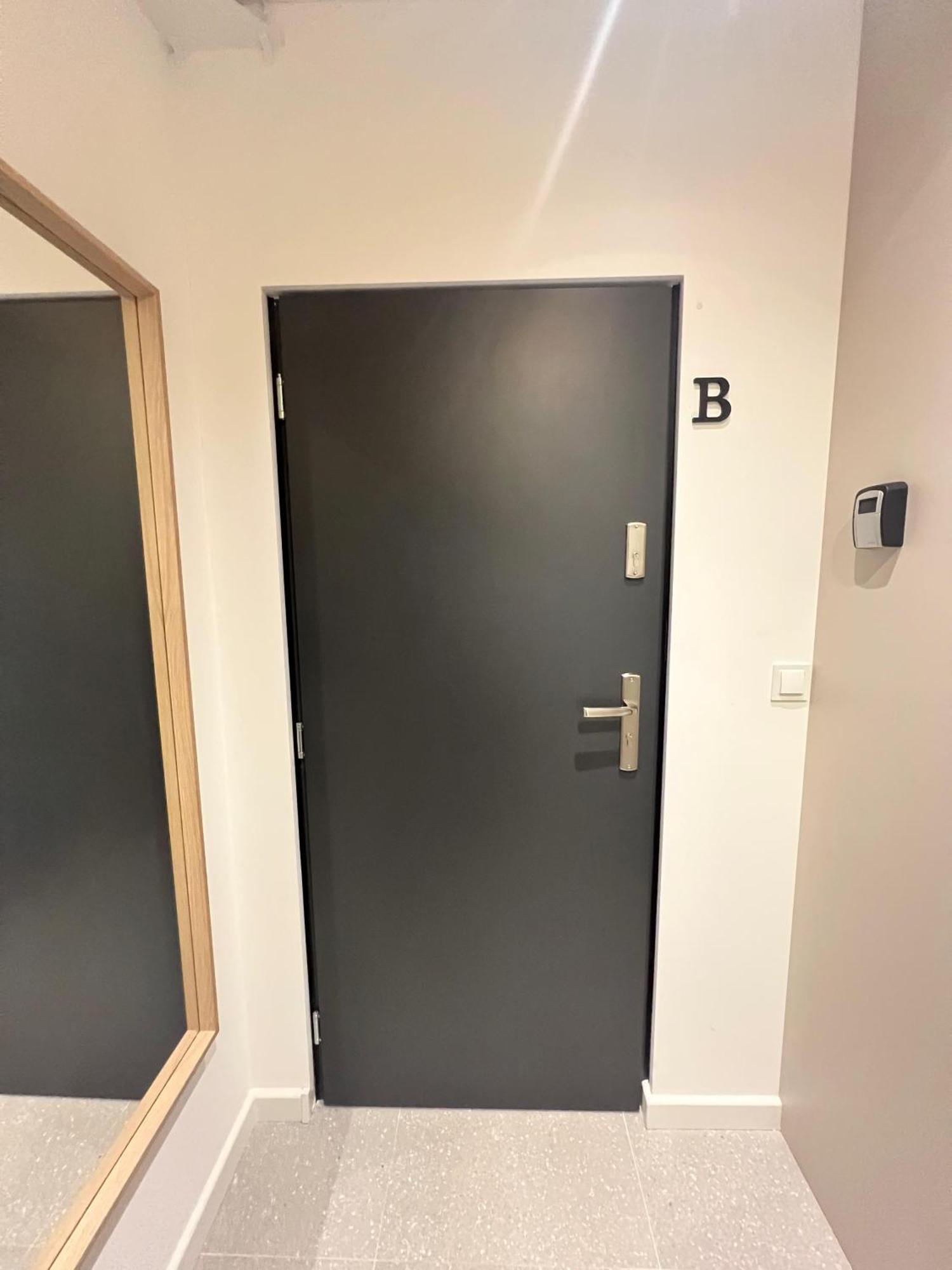 Mieszkanie Blisko Radomskiego Centrum Onkologii Exterior foto